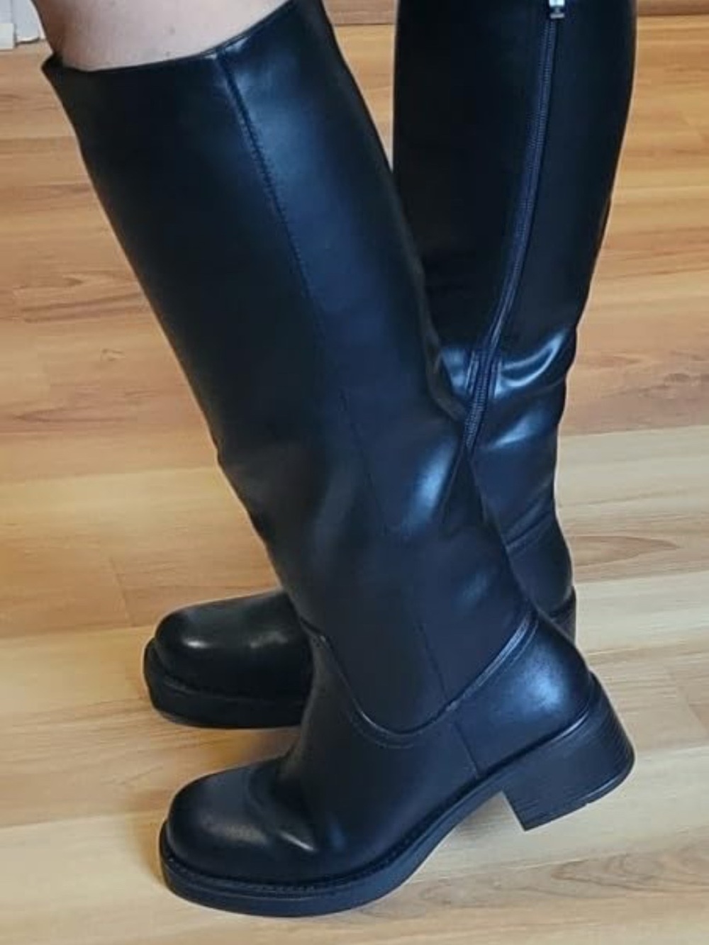Boots Black Knee-High Leather Heeled Boots